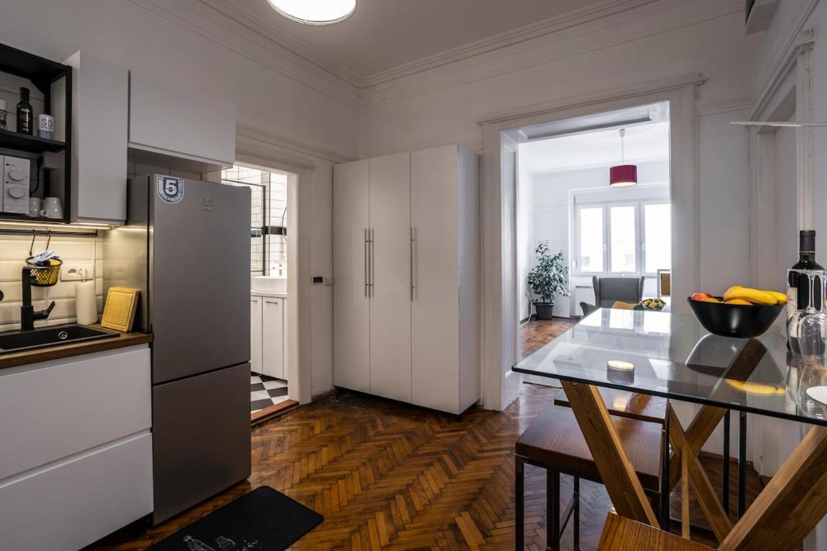 Apartment Elegant, Chique & Spacious Boho Loft Belgrade