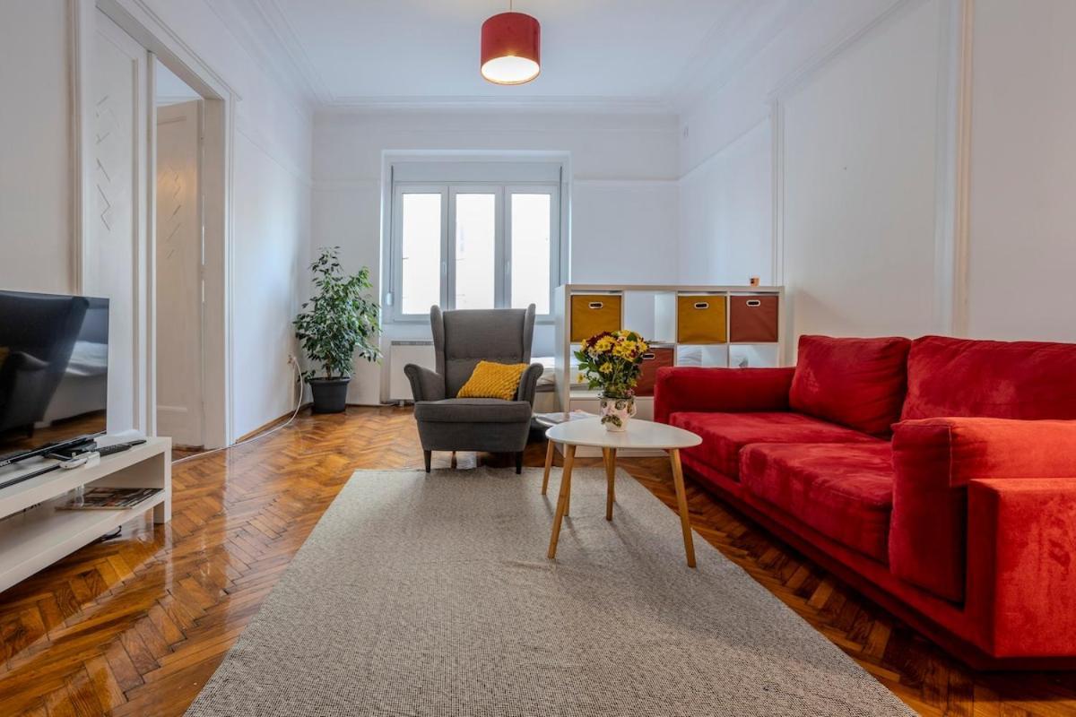 Apartment Elegant, Chique & Spacious Boho Loft Belgrade